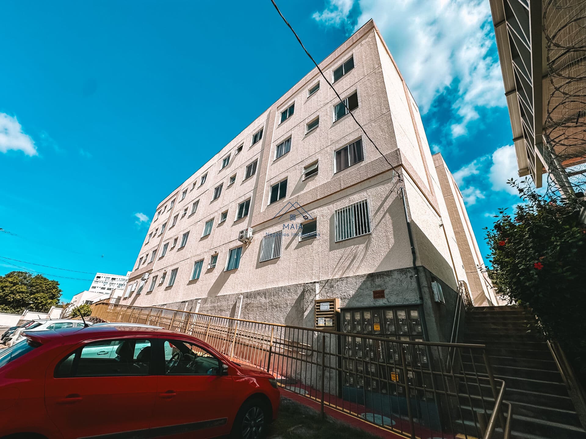 Apartamento de 2 quartos com lazer ao lado do Centro de Contagem