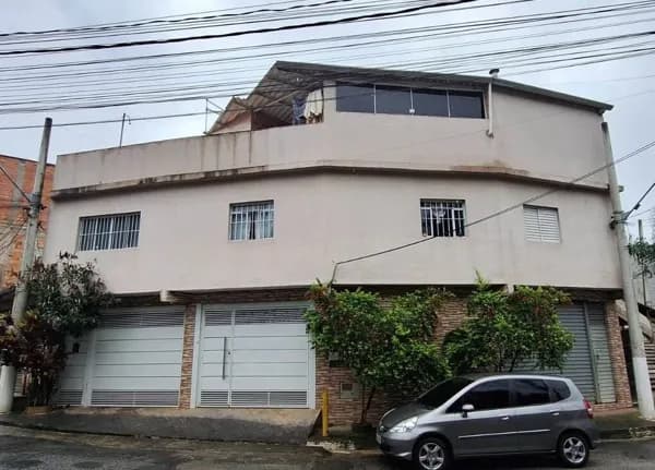 Sobrado à venda no bairro Jardim Nogueira em Itapecerica da Serra/SP