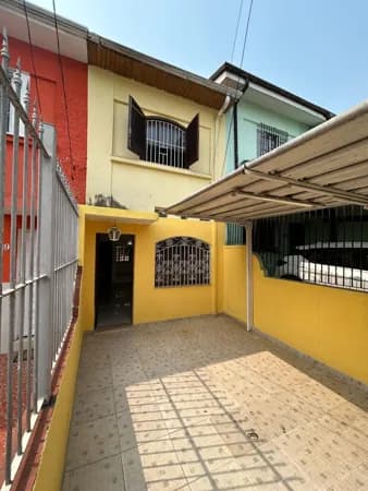 Casa à venda no bairro Vila Marari em São Paulo/SP