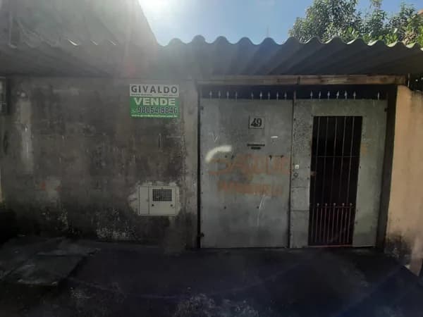 Casa à venda no bairro Crispim em Itapecerica da Serra/SP