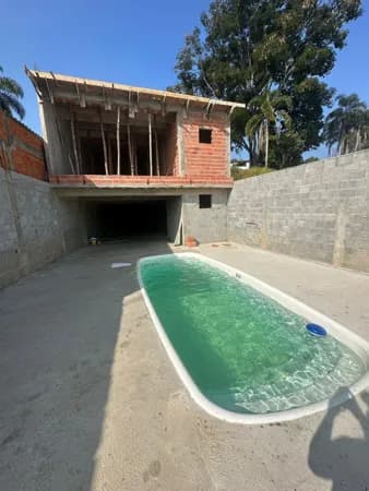 Casa à venda no bairro Itarare em Embu-Guaçu/SP