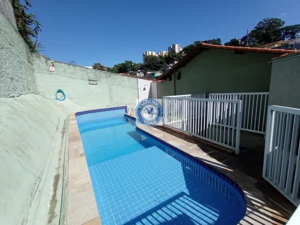 Casa à venda no bairro Jardim Guarujá em São Paulo/SP