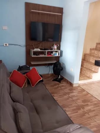 Sobrado à venda no bairro Jardim Horizonte Azul em Itapecerica da Serra/SP