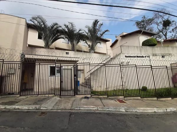Casa à venda no bairro Jardim Guarujá em São Paulo/SP