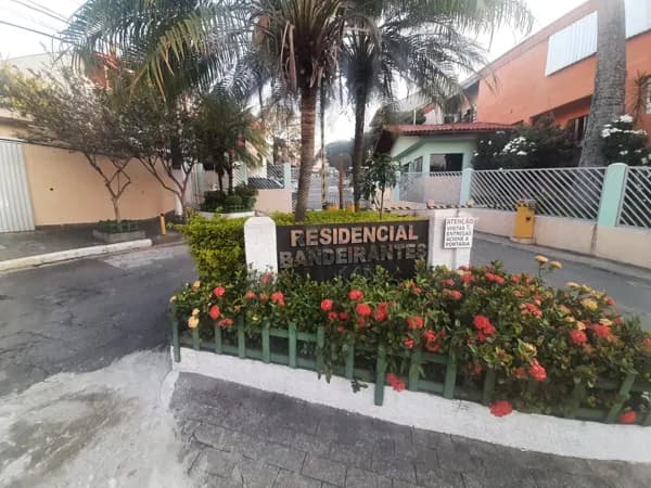 Casa à venda no bairro Jardim Sandra em São Paulo/SP