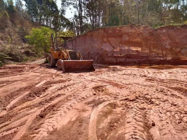 Terreno à venda no bairro Centro em Juquitiba/SP