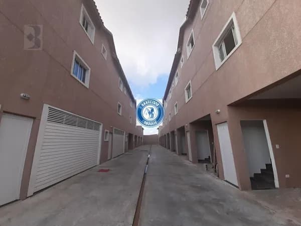 Sobrado à venda no bairro Chácara Santa Maria em São Paulo/SP