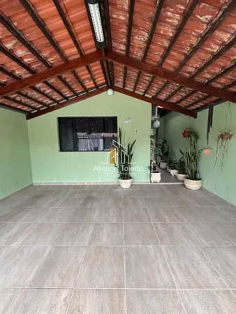Casa Térrea com 3 Dormitórios