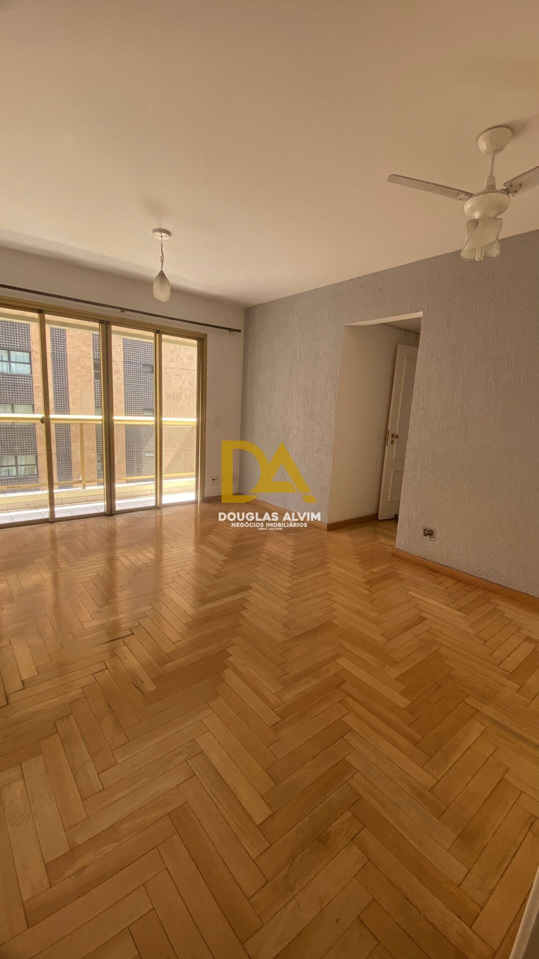 OPORTUNIDADE - Apartamento para Venda - 3 dormitórios sendo 1 suíte - 107m² - Edificio Everest Towers - Alphaville