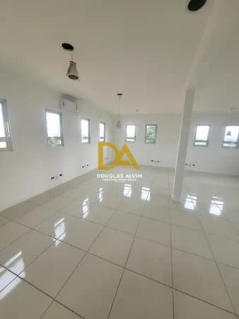 Casa Comercial para Locação - 405m² - 10 vagas de garagem - Jardim dos Camargos - Barueri