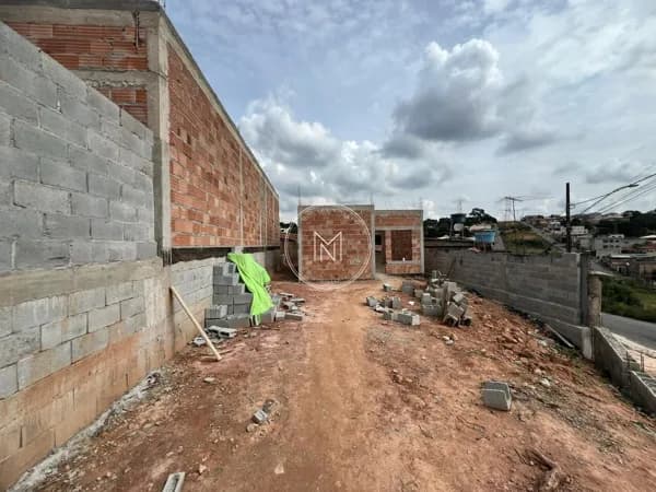 CASA 2 QUARTOS NO JARDIM VILA RICA