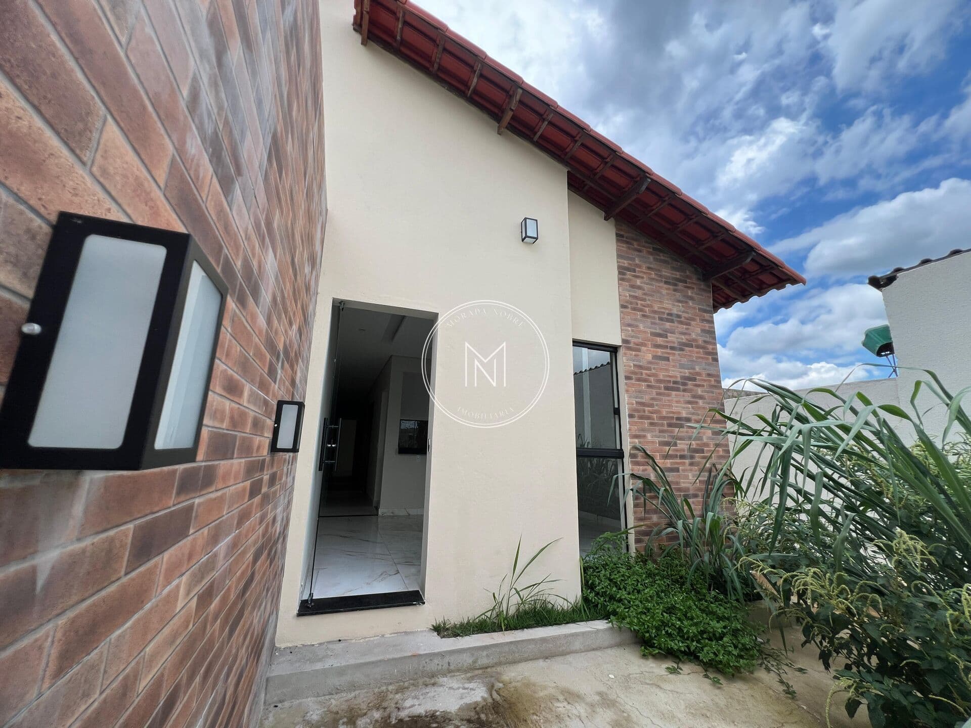 Casa à Venda no Novo Horizonte – 3 Quartos, Suíte em Igarapé/MG