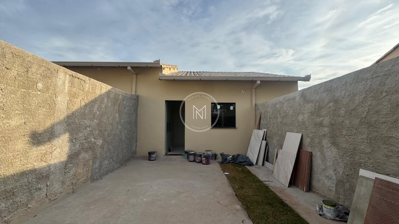 Casa com 2 dormitórios à venda no bairro Santo Antônio