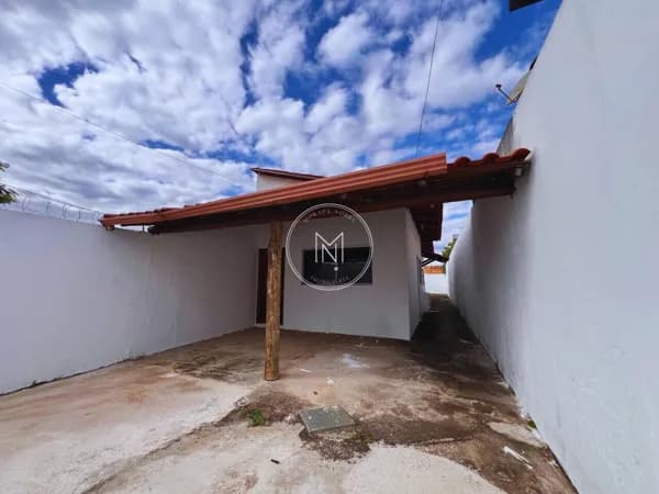 Casa com 2 dormitórios à venda no Marques Industrial