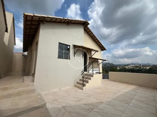 Casa em construção | 70m² de área construída | 180m² de lote