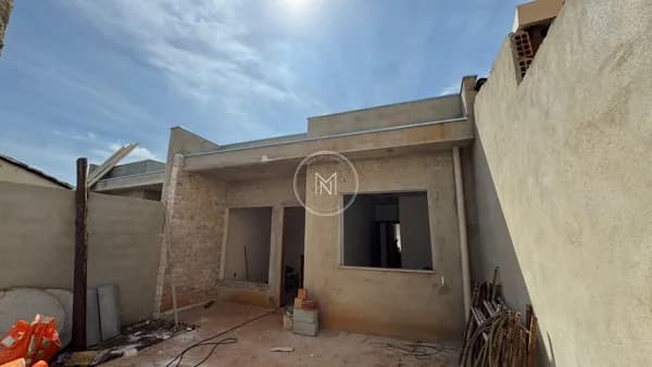 CASA COM 2 QUARTOS À VENDA NO BAIRRO CANARINHO