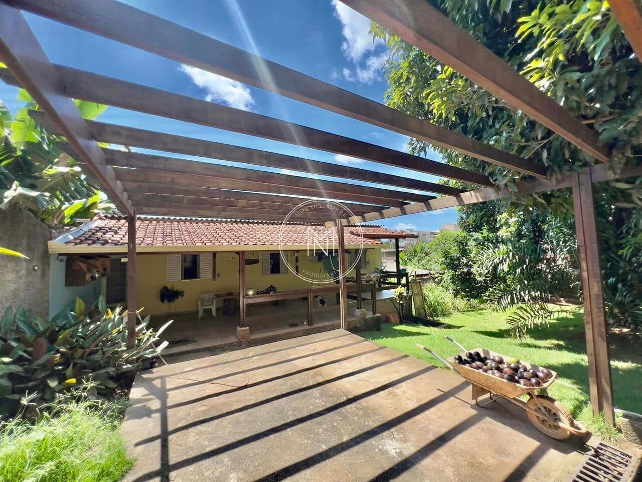Casa com 2 dormitórios à venda no Pousada das Rosas
