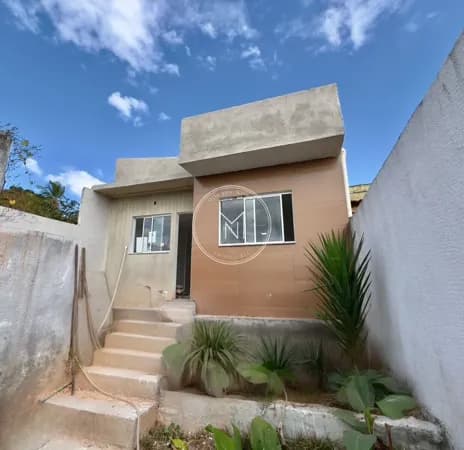 Casa com 2 dormitórios à venda no Pedra branca