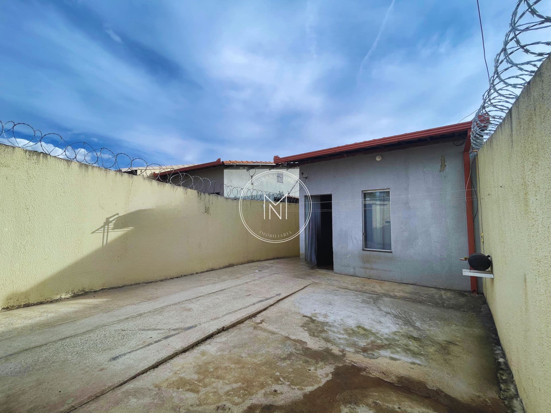 Casa com 2 dormitórios à venda no Bairro Marques industrial