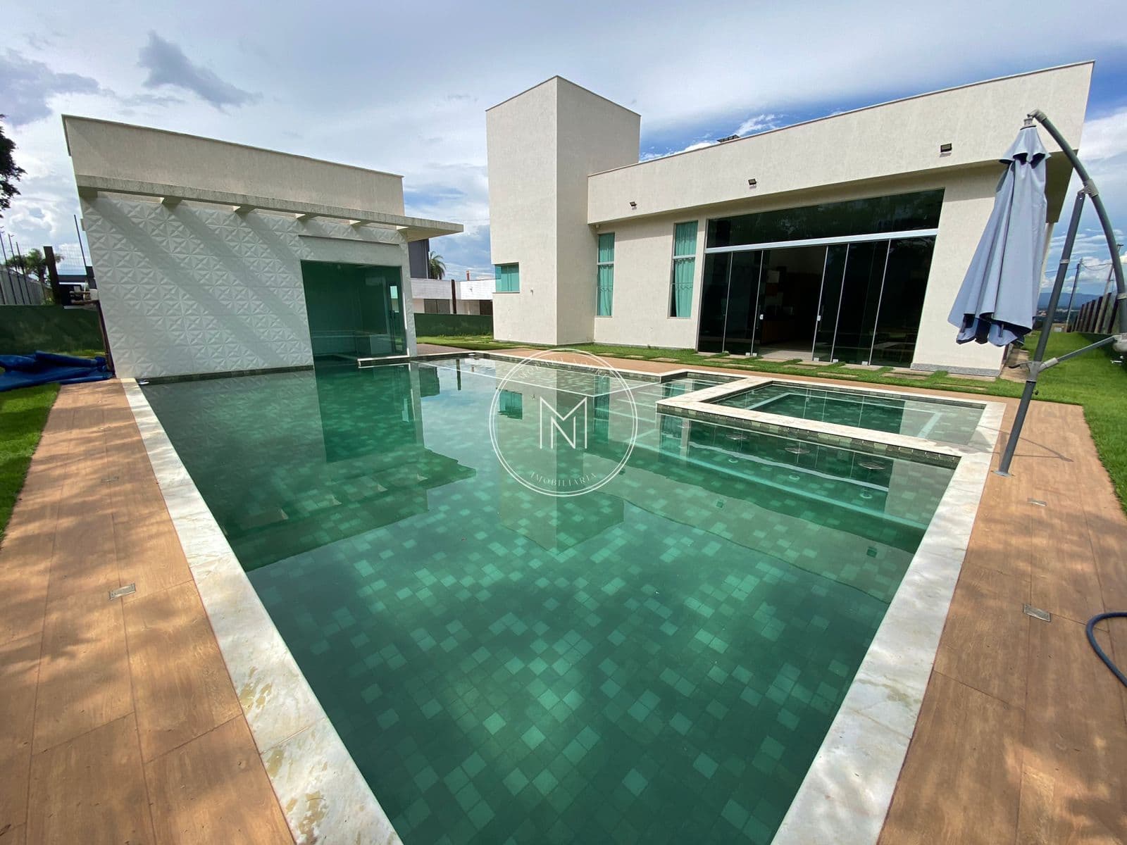 Casa dos Sonhos no Condomínio Morada do Sol - Porteira Fechada!
