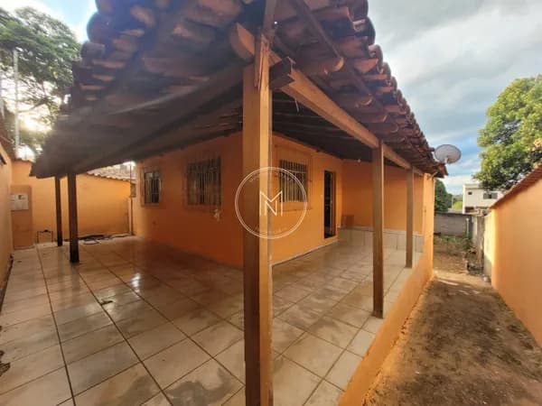 Casa em Centro, São Joaquim de Bicas/MG