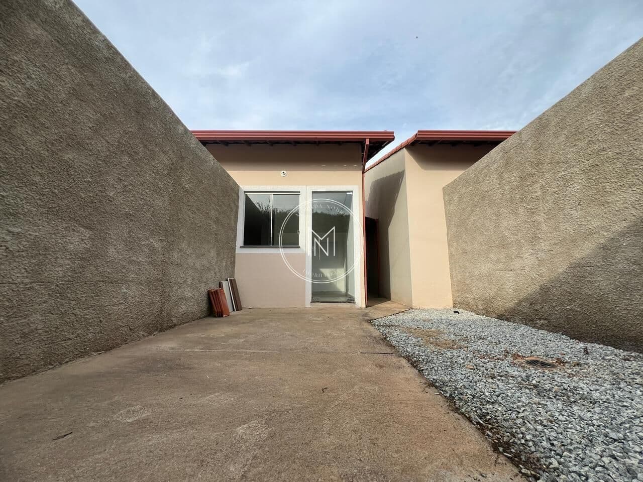 Casa com 2 dormitórios à venda no Marques Industrial