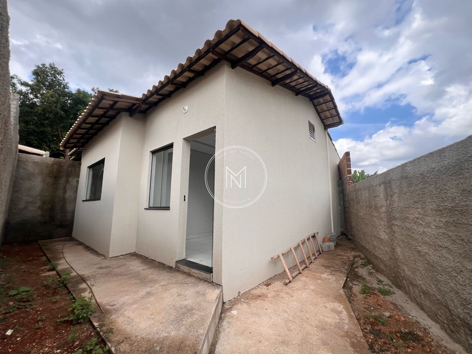 Casa à Venda no Bairro Planalto