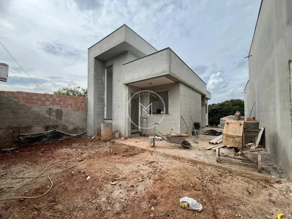 Casa à Venda no Marques Industrial – 2 Quartos, Espaço Gourmet