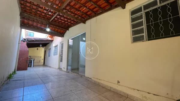 Casa com 2 dormitórios à venda no Três Poderes
