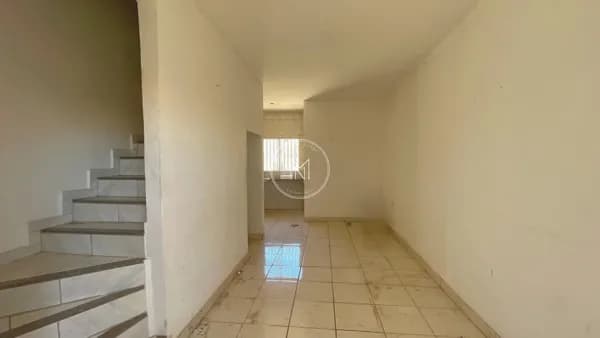 Duplex com 2 dormitórios à venda no Pedra Branca