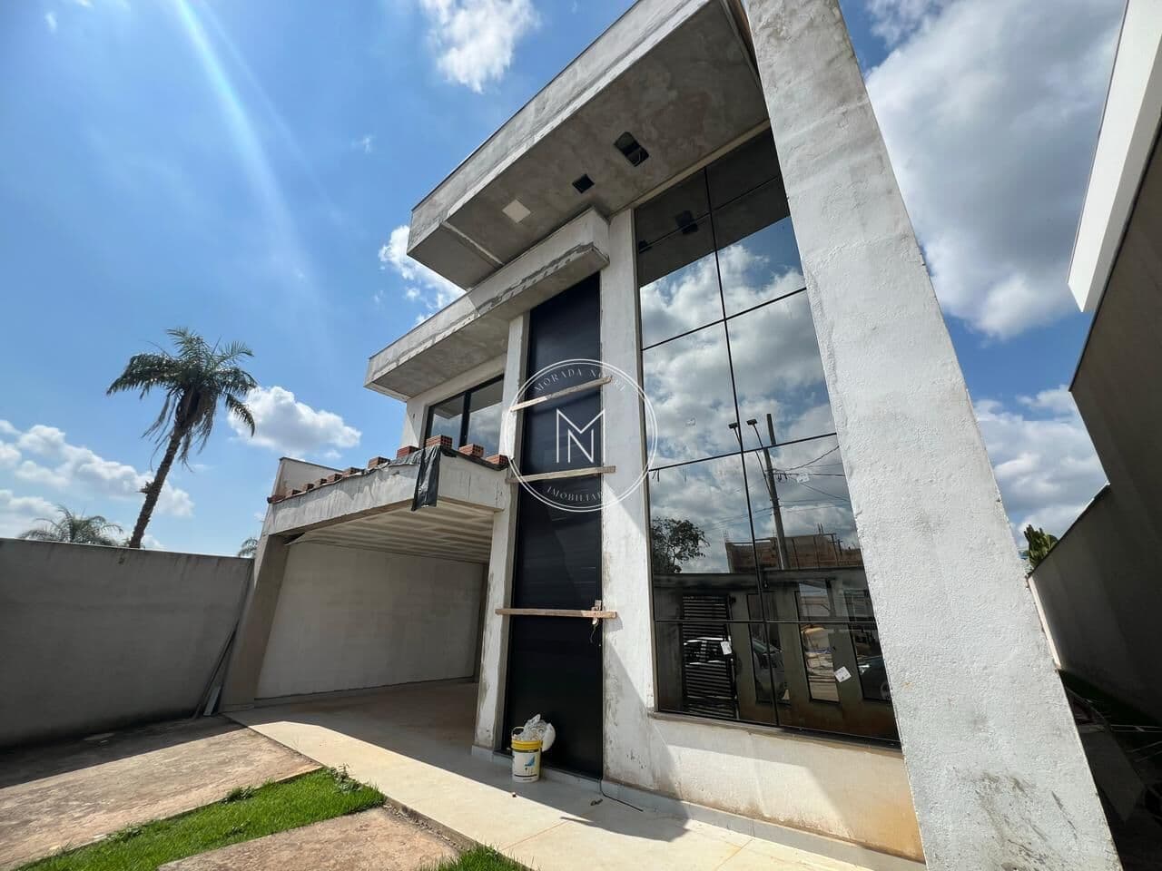 Casa em Construção de Alto Padrão com 281m² e Área de Lazer Completa