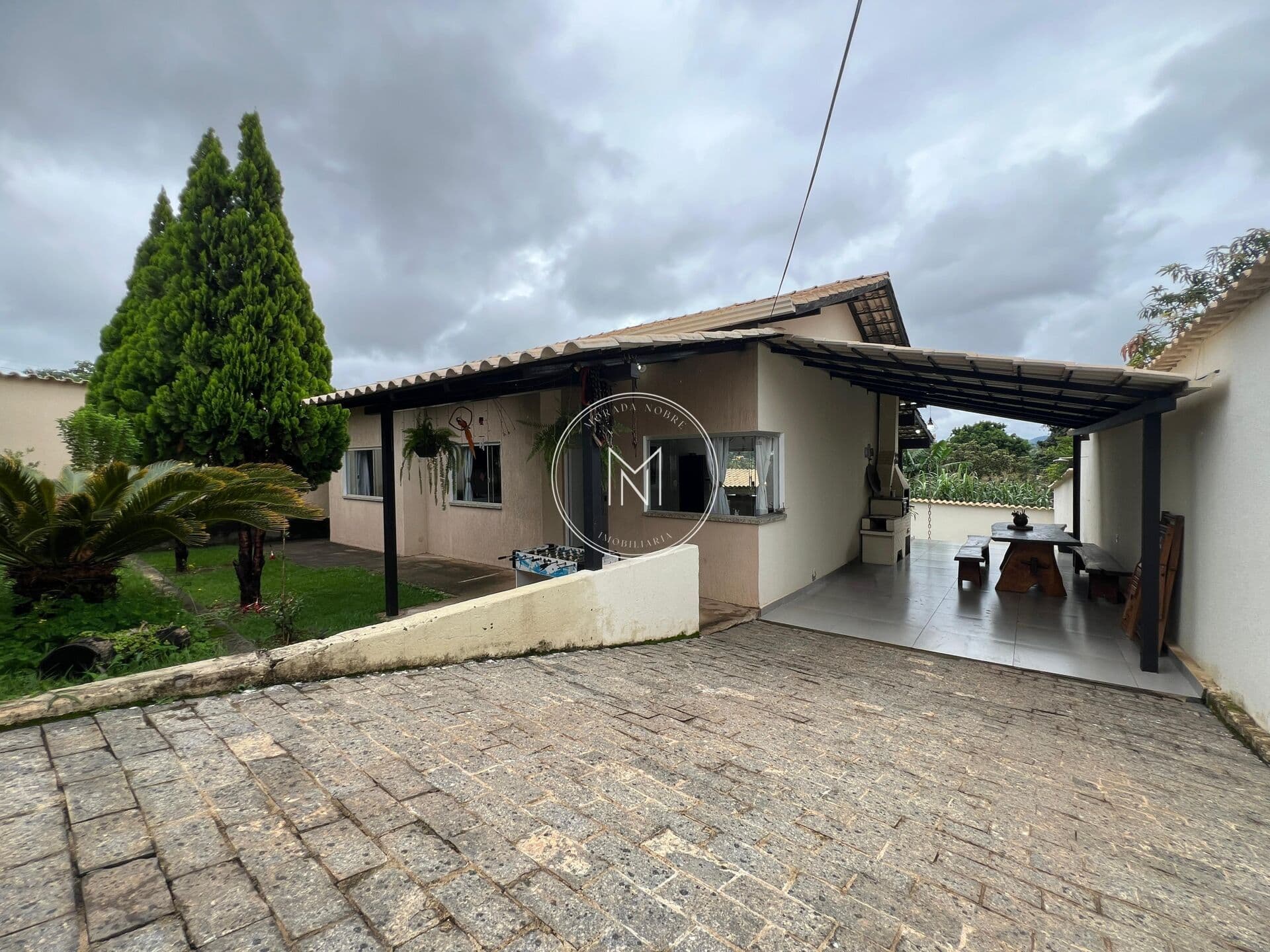 Casa com 3 dormitórios à venda no Pousada del Rei
