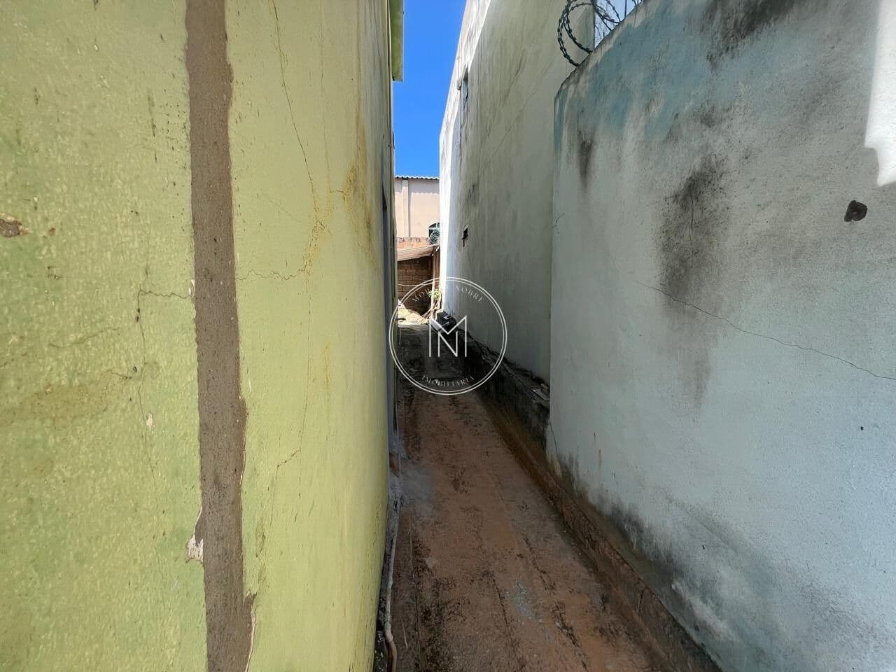 Casa em Centro, São Joaquim de Bicas/MG