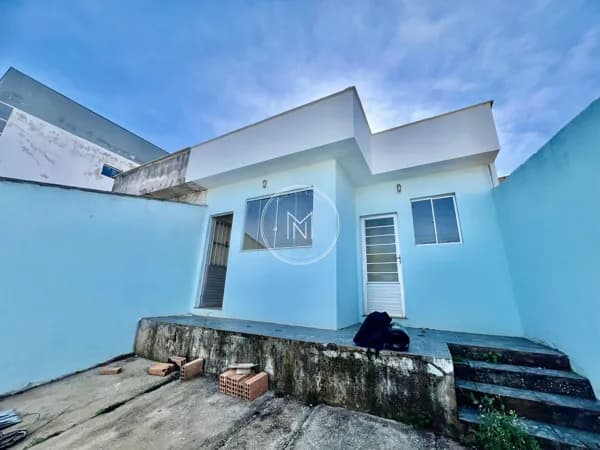 Casa com 3 dormitórios sendo 1 suíte à venda no Marques Industrial