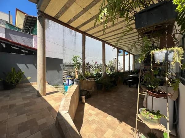 Casa Completa e Funcional – Conforto, Segurança e Excelente Localização