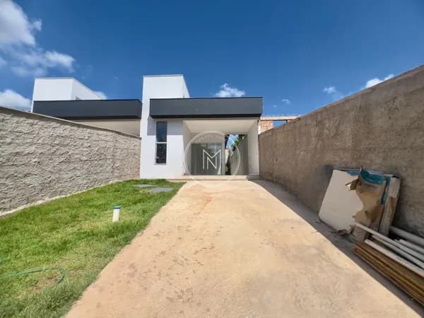 Casa com 2 Quartos a Venda no bairro Pedra Branca