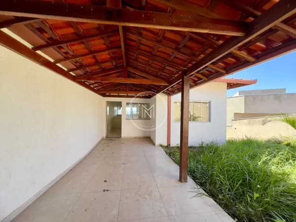 Casa com 3 dormitórios à venda no Residencial Casa Grande