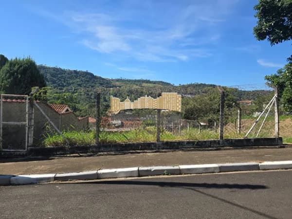 Terreno Lote em Centro, Águas da Prata/SP