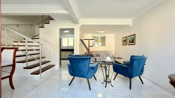 Sobrado mobiliado em condomínio fechado 03 quartos (suíte) - 85,03 m² construídos - Centro