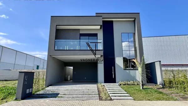 Sobrado em condomínio fechado 03 suítes - 223 m² construídos - Aviação.