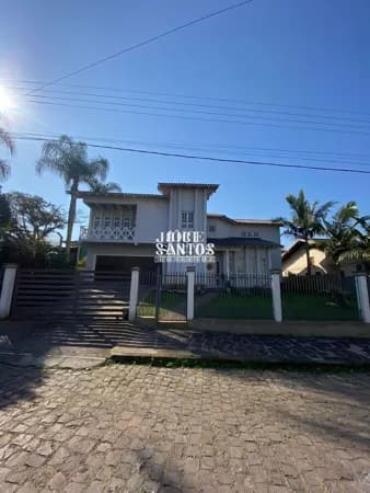 Casa à venda no bairro Centro em Taquara/RS