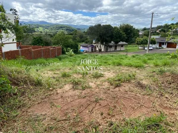 Terreno à venda no bairro Centro em Parobé/RS