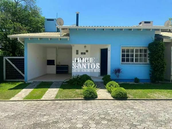 Casa à venda no bairro Centro em Taquara/RS