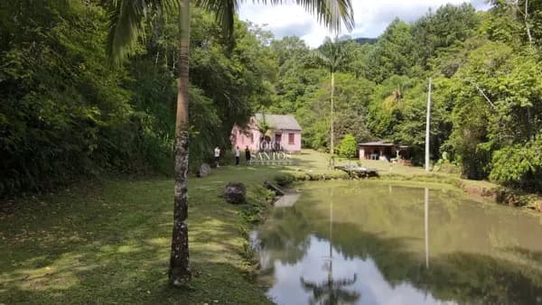 Sítio de 7 Hectares com Casa Centenária e Açude – Oportunidade Única em Três Coroas! 🌿🏡