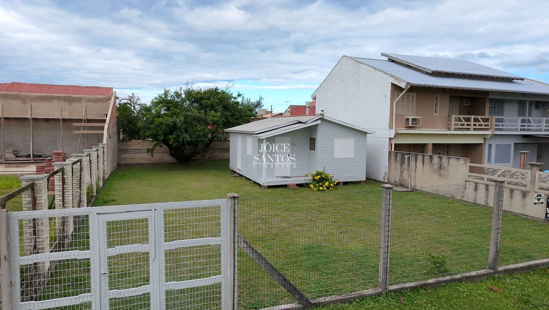 🏡 Casa à venda em Imbé – Ao lado da Barra e a uma quadra do mar!