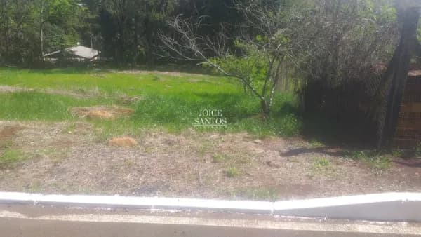 🌳 Terreno à Venda no Vale dos Pinheiros – Gramado/RS 🌳