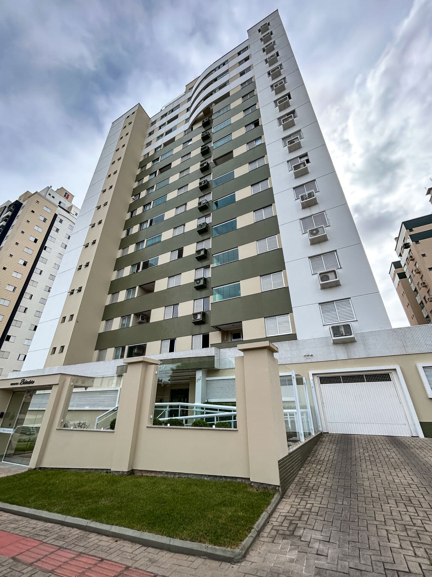 💎 APARTAMENTO 2 DORMITÓRIOS - MOBILIADO PRÓXIMO AO BISTEKINHO!