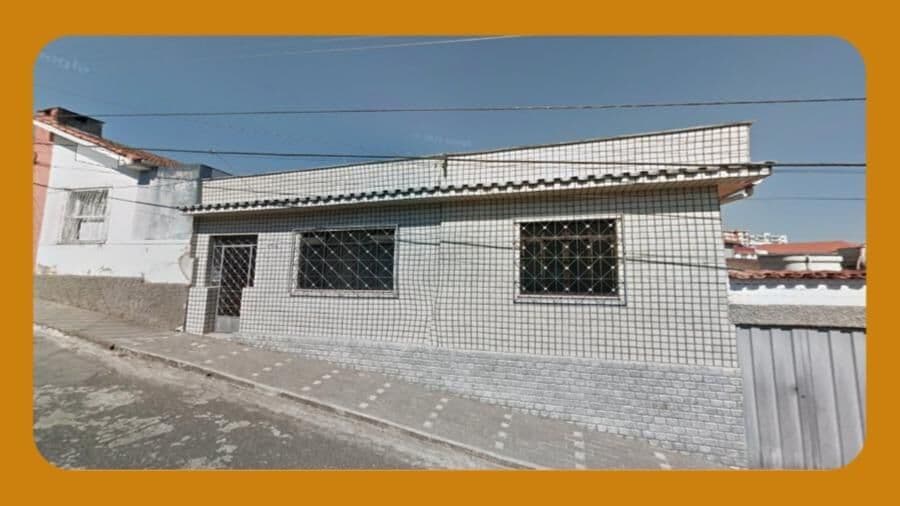 CASA RESIDENCIAL, SITUADA À RUA FRANCISCO ALVES, 176, NO BAIRRO SÃO GERALDO, BARBACENA/MG