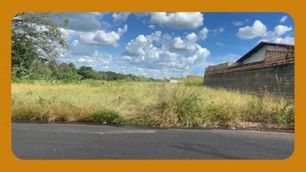 LOTE DE TERRENO SEM BENFEITORIAS, À ESTRADA MUNICIPAL, DESIGNADO SOB Nº 13 DA QUADRA A, VILA PASTI, LOUVEIRA/SP
