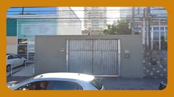 CASA RESIDENCIAL, NA AVENIDA JOSE ALVES DE AZEVEDO, 316, CASA 3, PARQUE ROSÁRIO, CAMPOS DOS GOYTACAZES/RJ